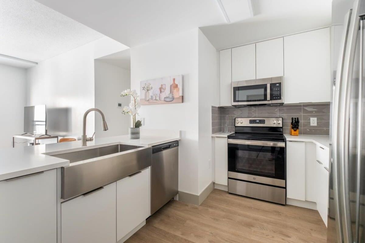 4B 2Ba Luxury Central Apartment With Gym シャーロット エクステリア 写真